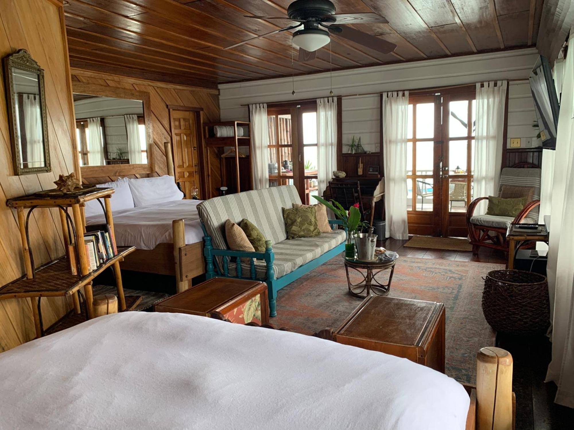 Casa Acuario Boutique Hotel Bocas del Toro Exterior photo