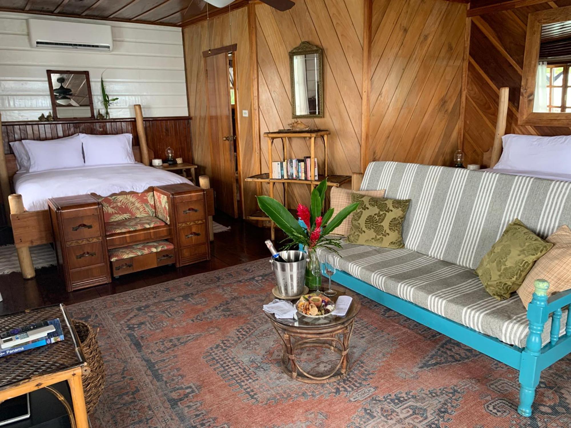 Casa Acuario Boutique Hotel Bocas del Toro Exterior photo